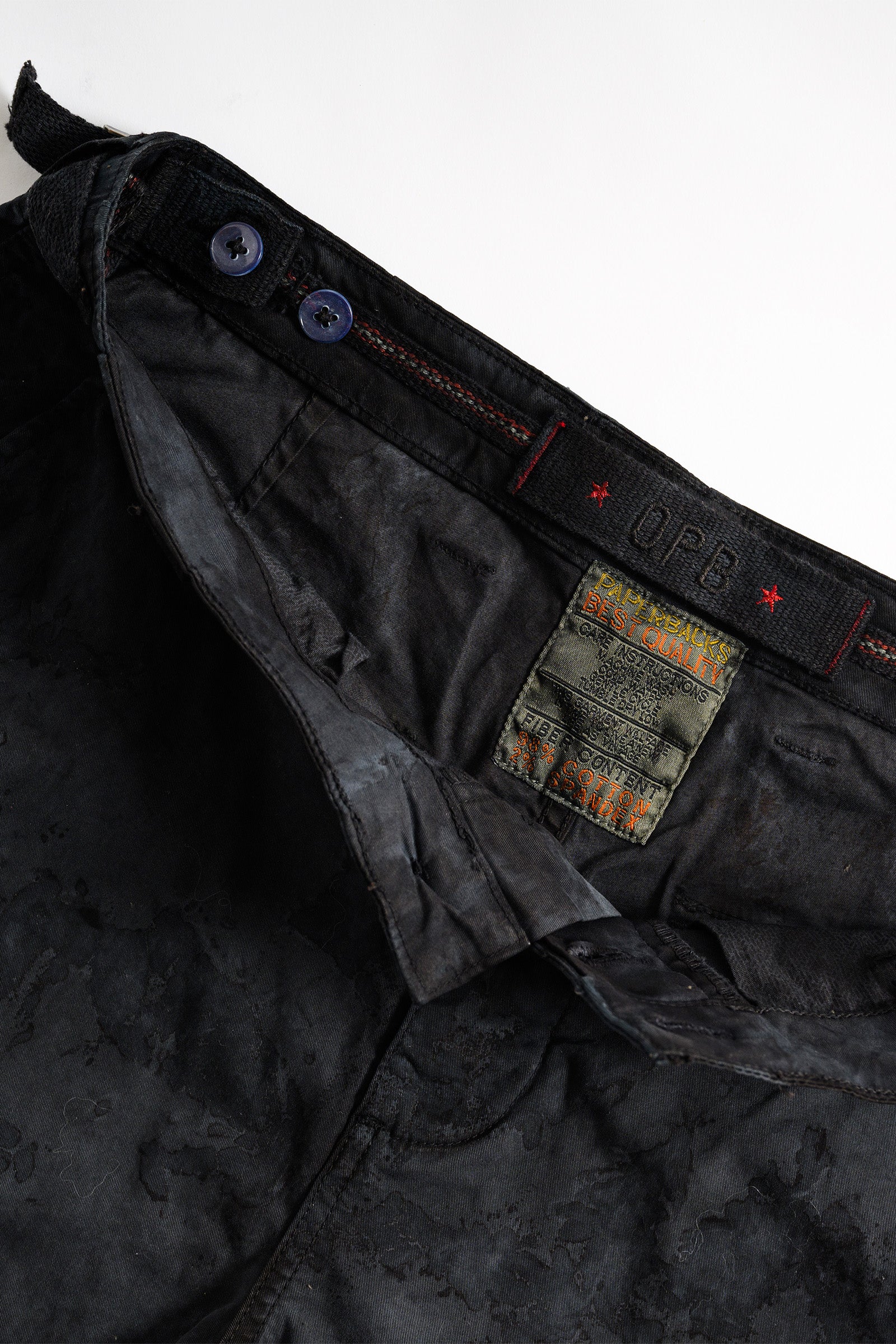 Original Paperbacks Panama Relaxed Cargo Pant in Black Flat Waistband View